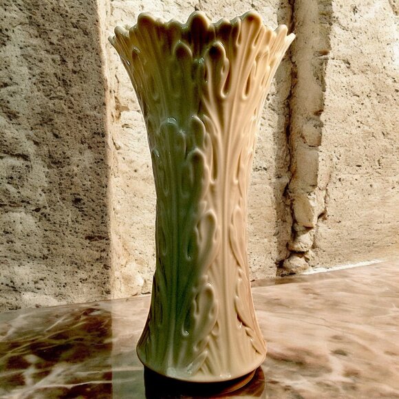 Lenox Woodland Collection Porcelain Vase Embossed Retro Elegance Charm Set-2 - Picture 2 of 8